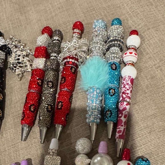 Colorful Bk Pen Set - Picture 3 of 5